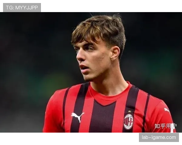 米兰传奇马尔蒂尼赛场智慧再引热议:经验价值如何塑造绿茵经典