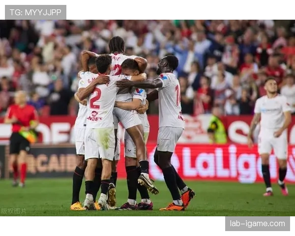 西甲新赛季豪门阵容深度解析：争冠格局再起风云