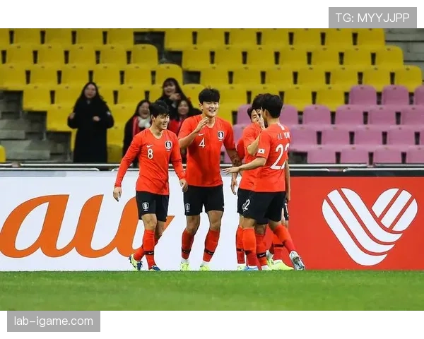 韩国国家队中场硬度再升级,新战术体系引热议 韩国国家队中场硬度再升级,新战术体系引热议