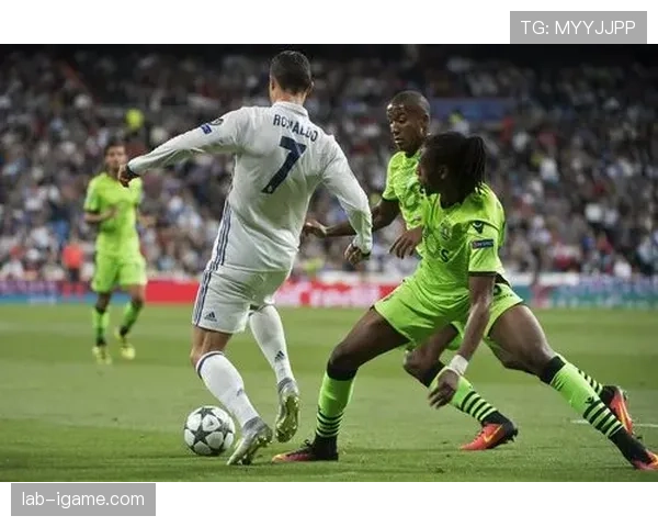 维特斯中场组织能力亮眼，球队联赛状态回暖引关注