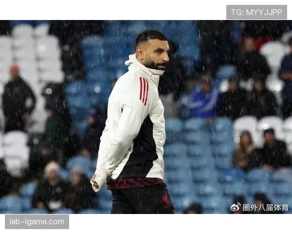 萨拉赫转会传闻再起,欧洲豪门争抢恐影响球队未来表现 萨拉赫转会传闻再起,欧洲豪门争抢恐影响球队未来表现